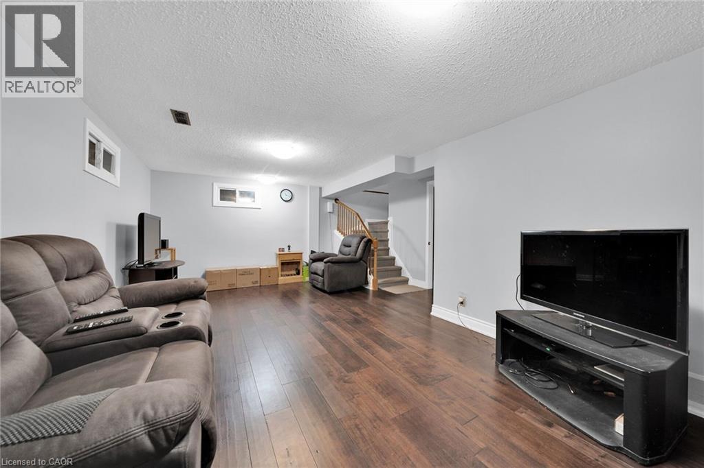 35 Macintosh Drive, Stoney Creek, Ontario  L8E 4E4 - Photo 25 - 40762081
