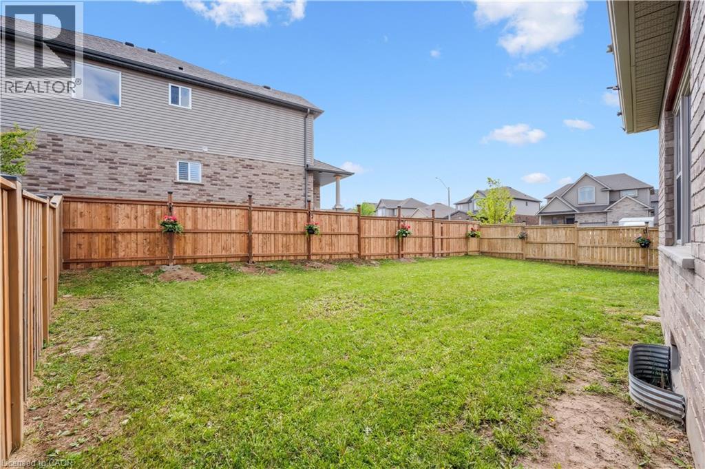 450 Applegate Court, Waterloo, Ontario  N2T 0A9 - Photo 39 - 40761964