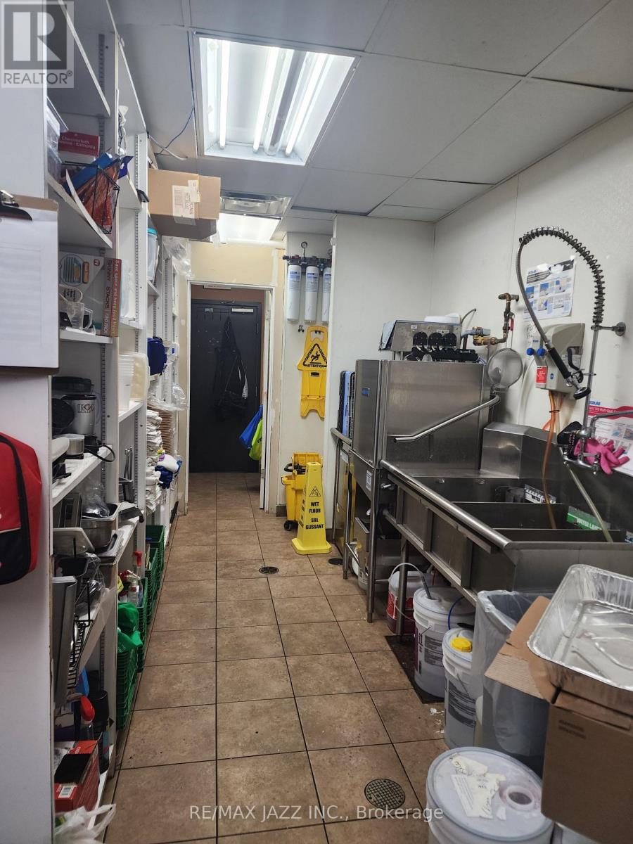 1 - 16 Winchester Road, Whitby, Ontario  L1M 2J7 - Photo 14 - E12357120