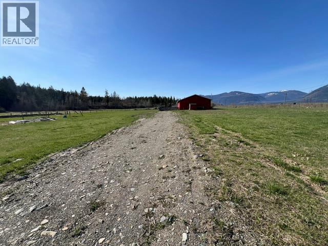 2802 Lower Wynndel Road, Wynndel, British Columbia  V0B 1G8 - Photo 13 - 10338506