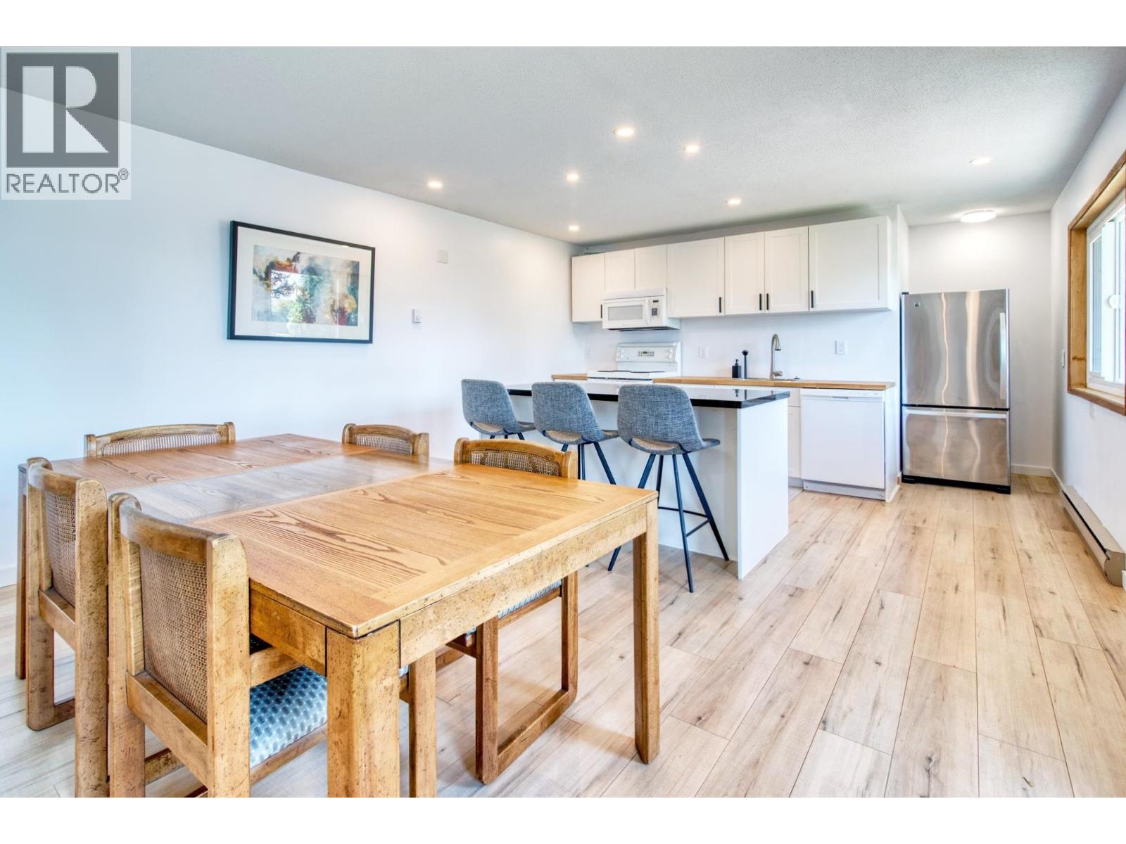 5639 O'brian Road, Halfmoon Bay, British Columbia  V7Z 1E9 - Photo 12 - R3039193