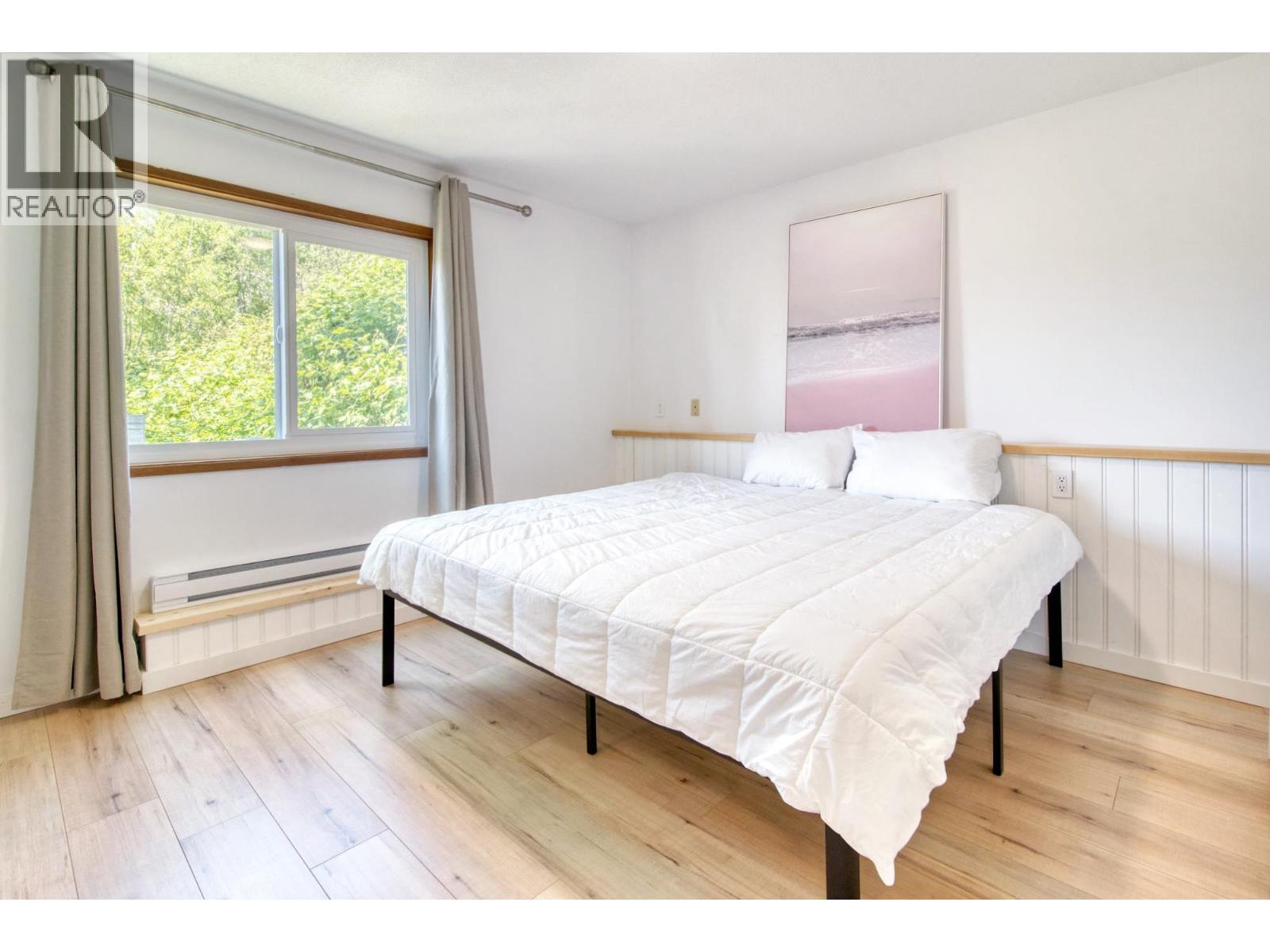 5639 O'brian Road, Halfmoon Bay, British Columbia  V7Z 1E9 - Photo 14 - R3039193