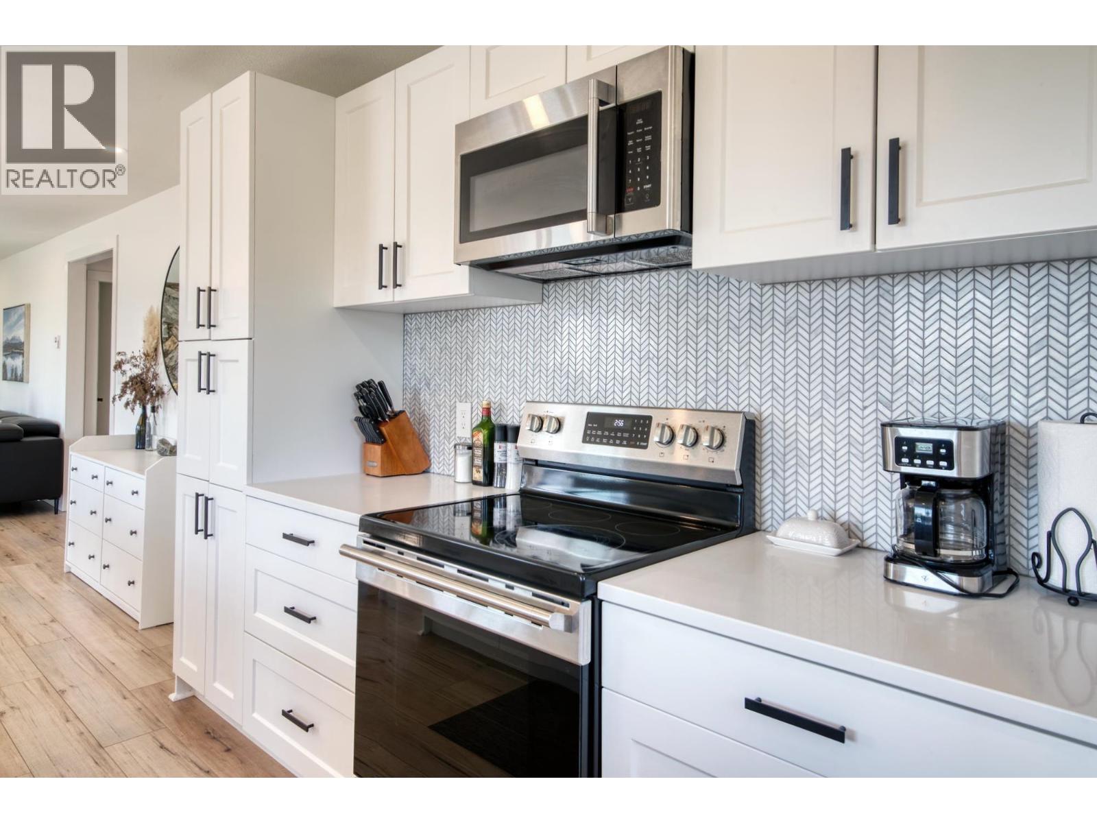 5639 O'brian Road, Halfmoon Bay, British Columbia  V7Z 1E9 - Photo 20 - R3039193