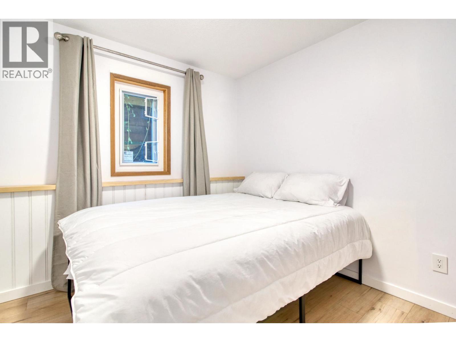 5639 O'brian Road, Halfmoon Bay, British Columbia  V7Z 1E9 - Photo 17 - R3039193