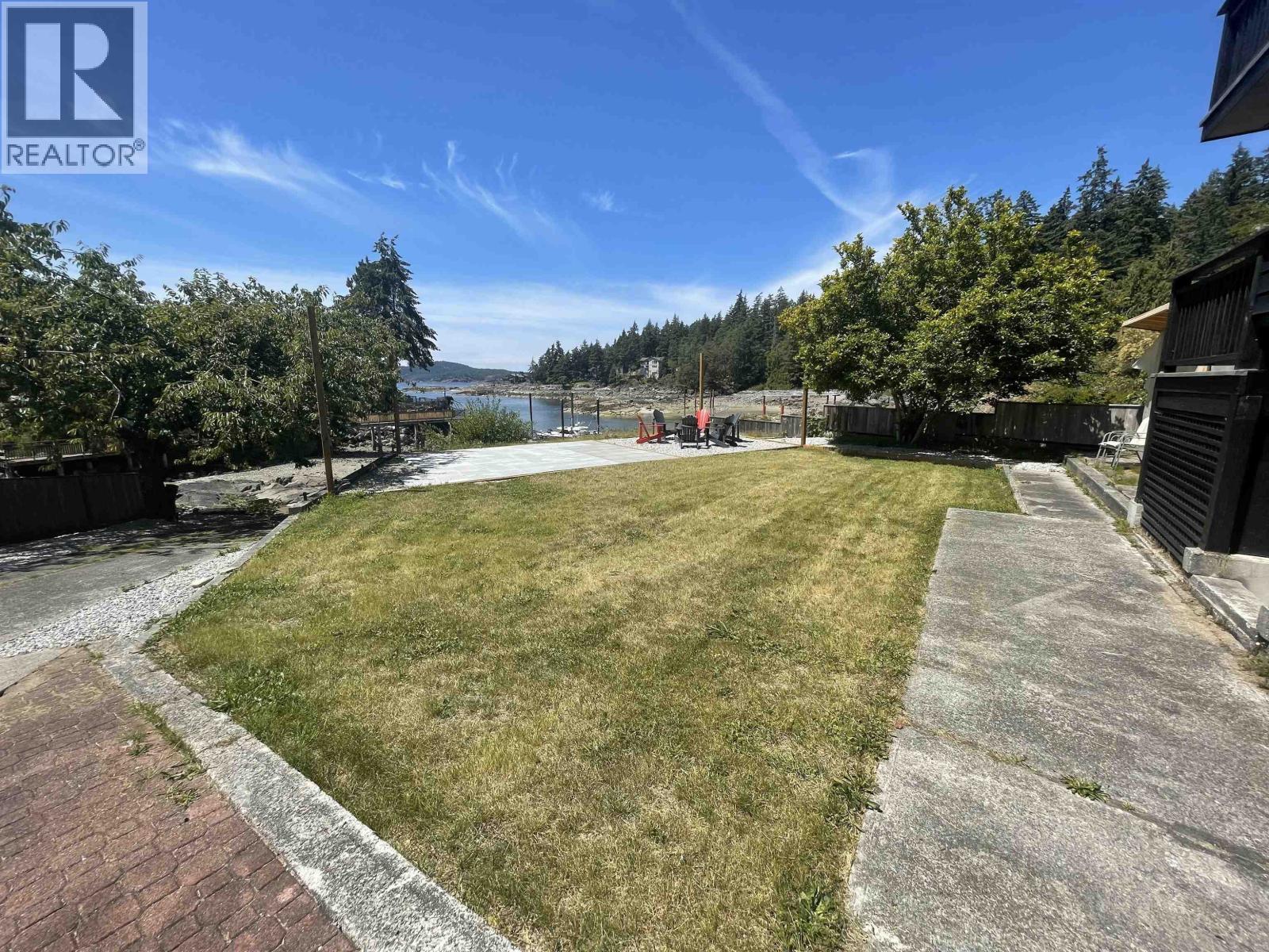 5639 O'brian Road, Halfmoon Bay, British Columbia  V7Z 1E9 - Photo 33 - R3039193