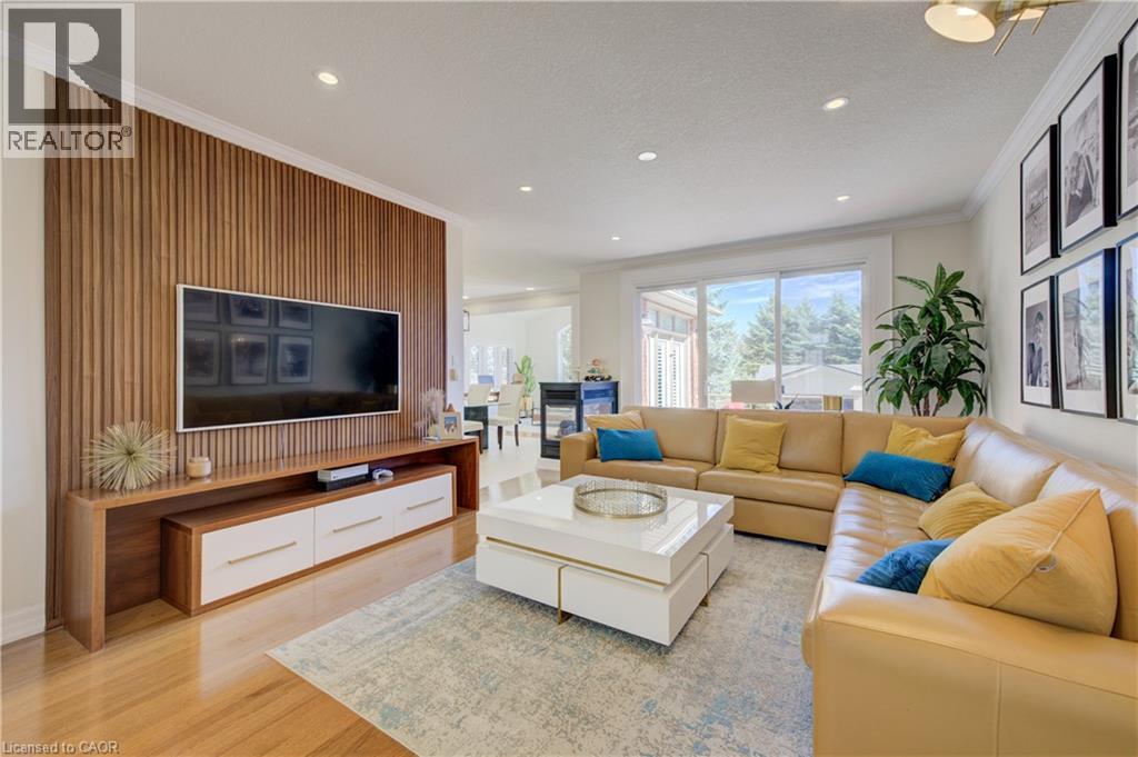 Property at 11 CECIL KENNEDY Court image 3