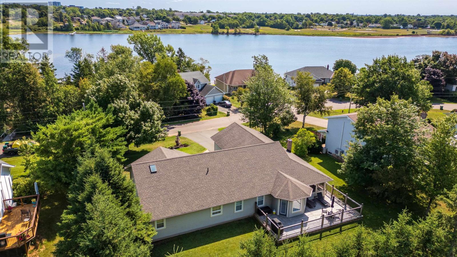 77 Parkside Drive, Charlottetown, Prince Edward Island  C1E 1M8 - Photo 40 - 202520275
