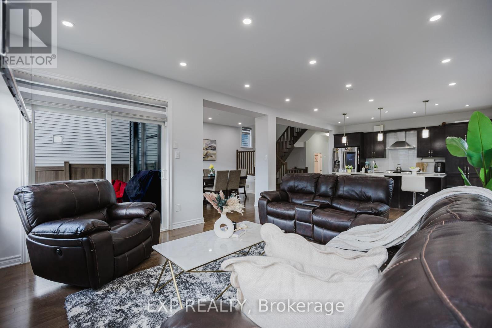 80 Palfrey Way, Ottawa, Ontario  K2V 0B3 - Photo 14 - X12356998