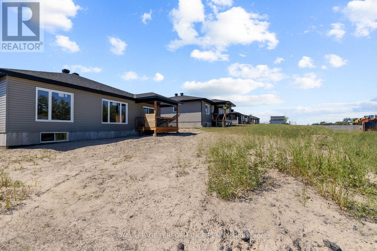 41 Forrester Way, South Stormont, Ontario  K0C 1P0 - Photo 6 - X12357009