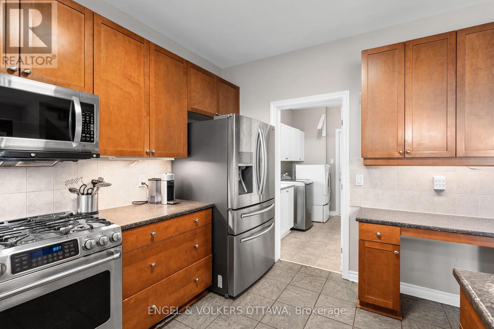 98 Anfield Crescent E, Ottawa, Ontario  K2G 7B7 - Photo 13 - X12357033