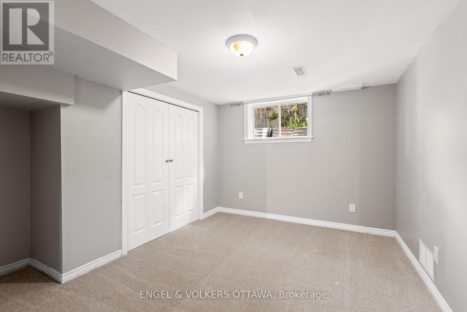98 Anfield Crescent E, Ottawa, Ontario  K2G 7B7 - Photo 36 - X12357033