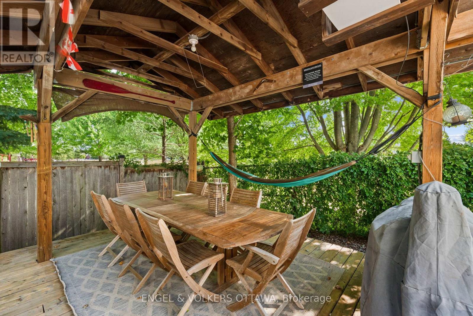 98 Anfield Crescent E, Ottawa, Ontario  K2G 7B7 - Photo 45 - X12357033