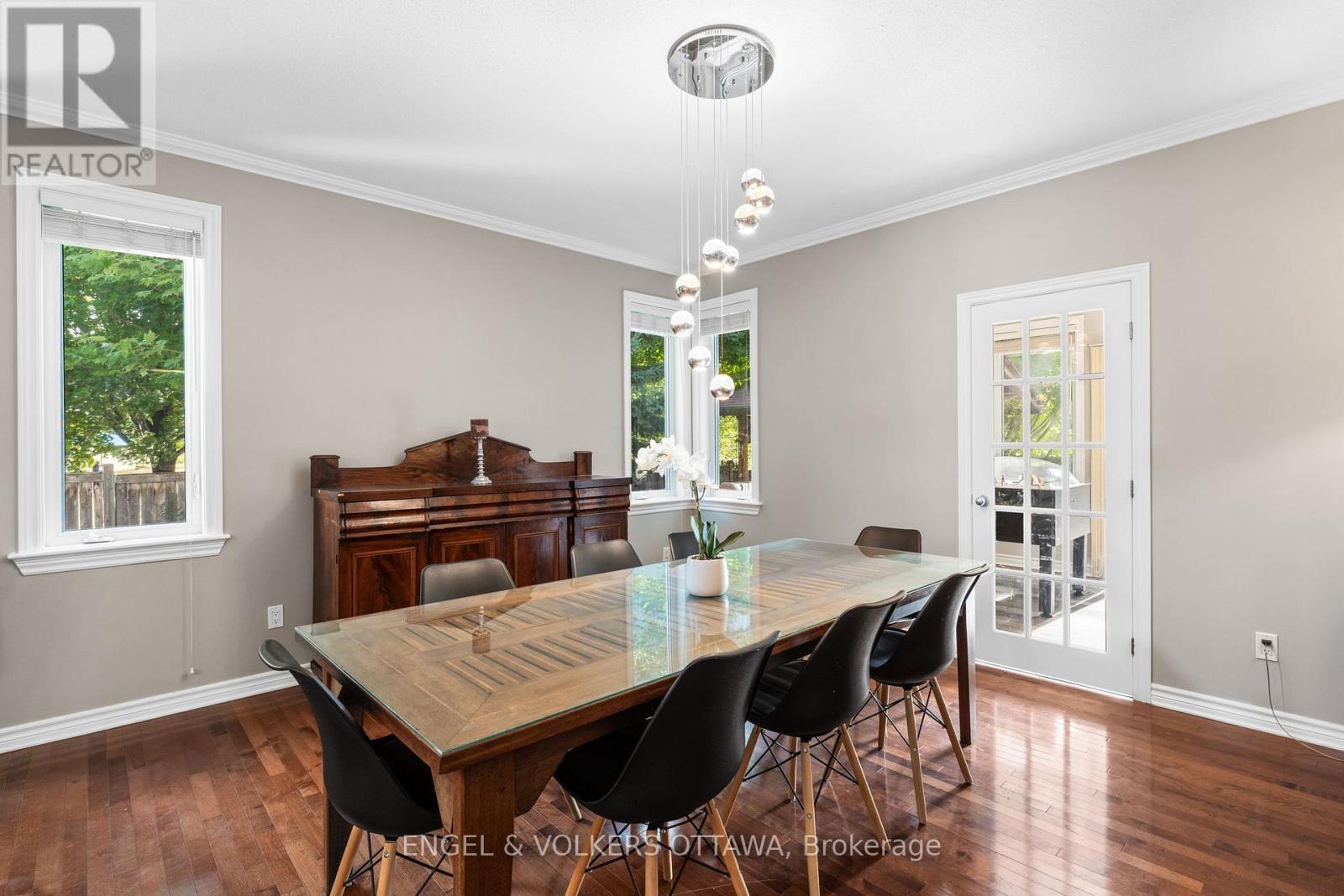 98 Anfield Crescent E, Ottawa, Ontario  K2G 7B7 - Photo 9 - X12357033
