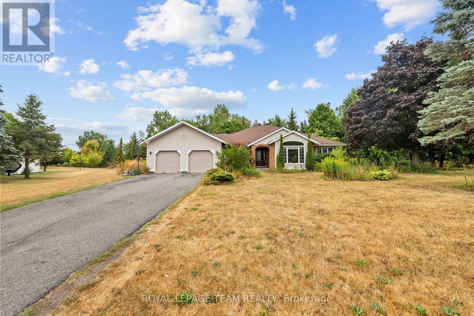 Property at 1280 BEN ROYAL AVENUE image 2