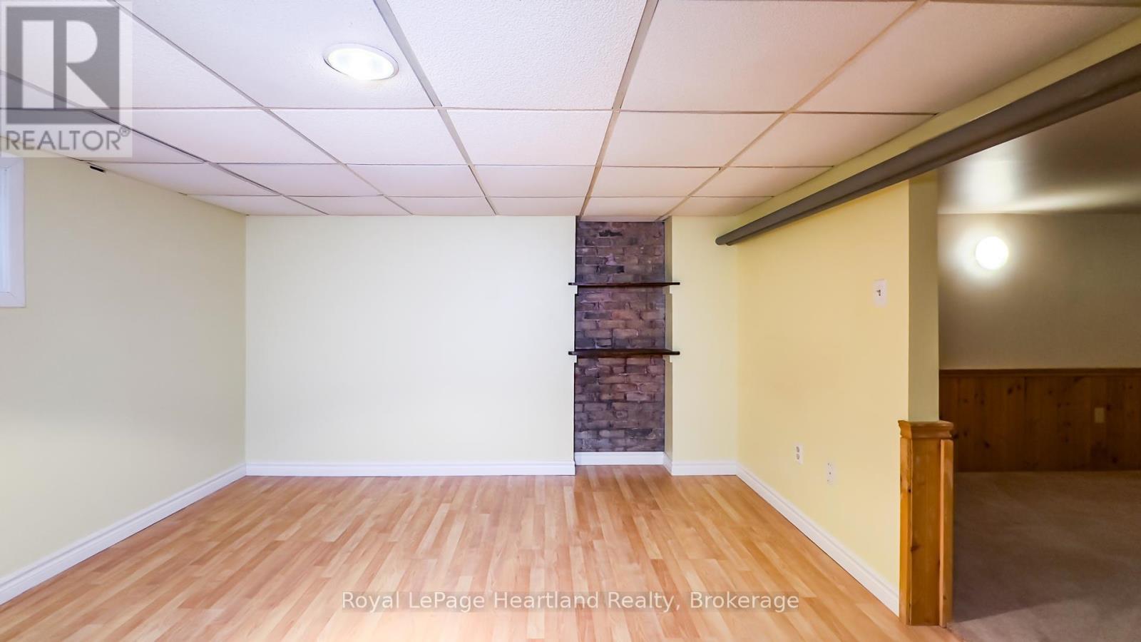 183 East Street, Goderich, Ontario  N7A 1N6 - Photo 40 - X12356520