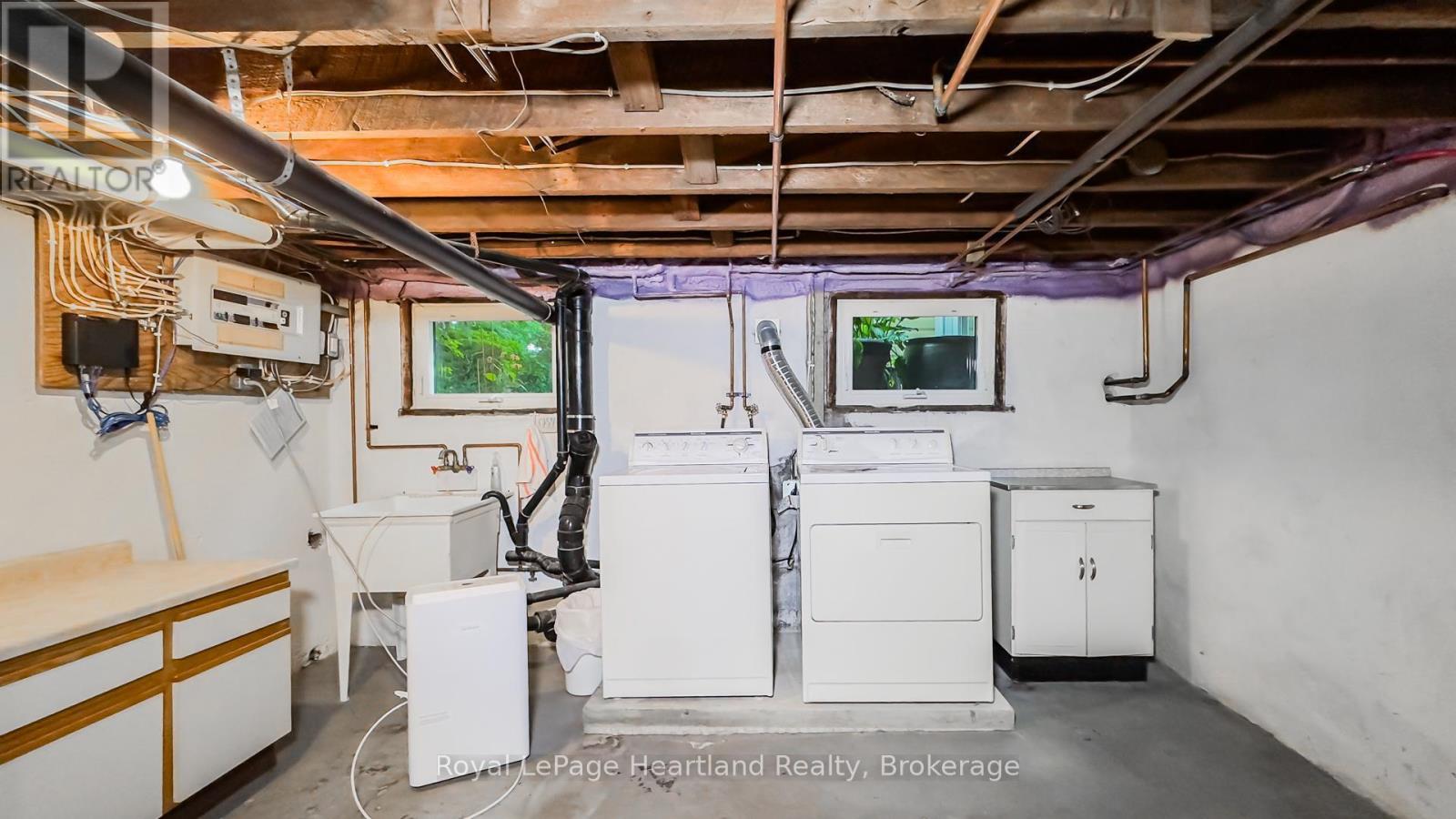183 East Street, Goderich, Ontario  N7A 1N6 - Photo 37 - X12356520