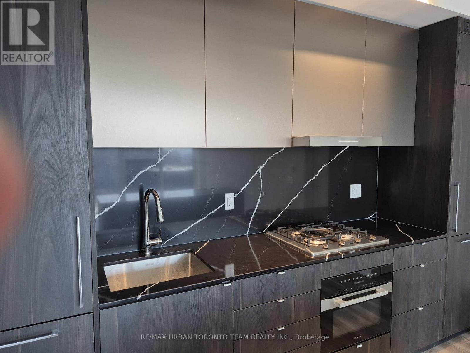 2802 - 771 Yonge Street, Toronto, Ontario  M4W 0B8 - Photo 6 - C12346369