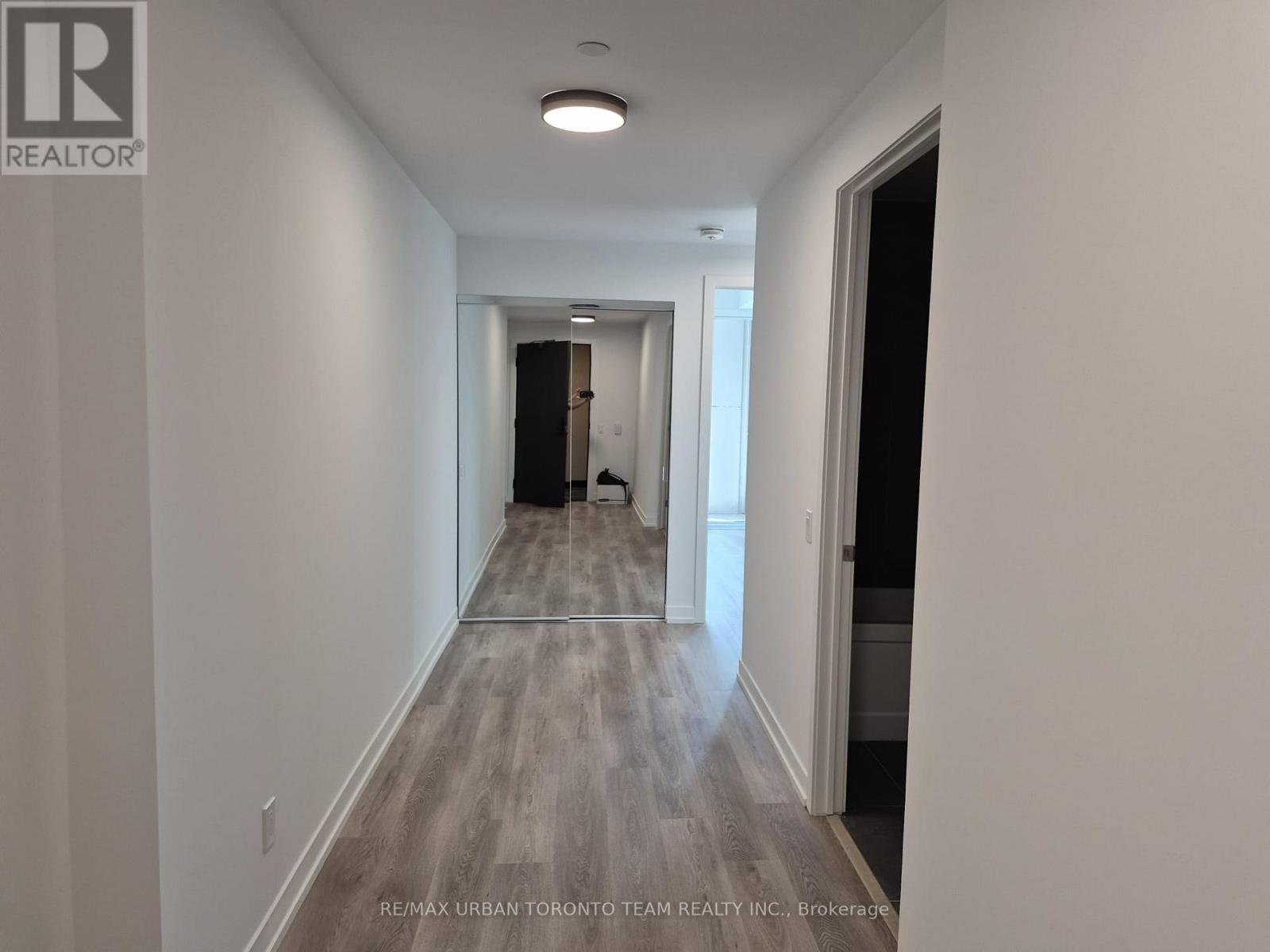 2802 - 771 Yonge Street, Toronto, Ontario  M4W 0B8 - Photo 18 - C12346369