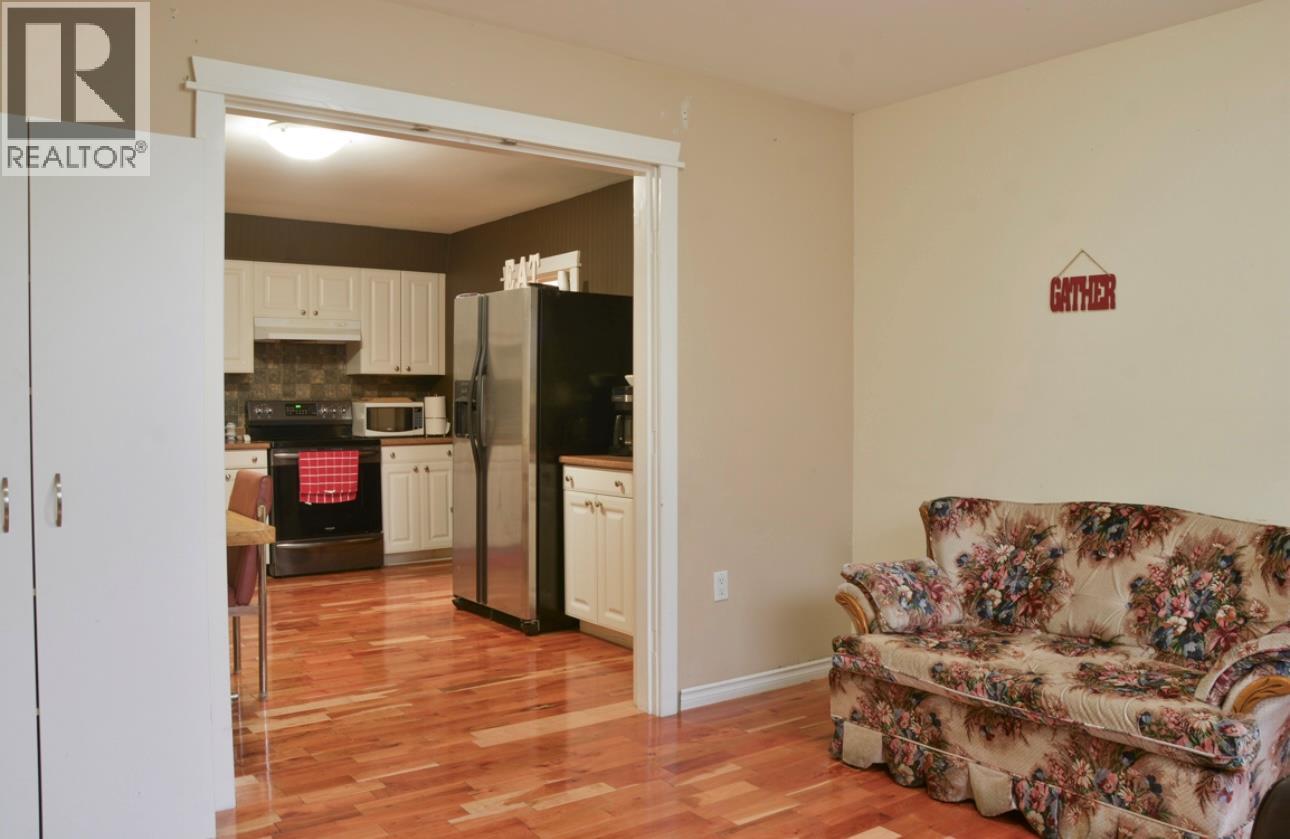 6800 Learmouth Road, Coldstream, British Columbia  V1B 3G9 - Photo 18 - 10360194