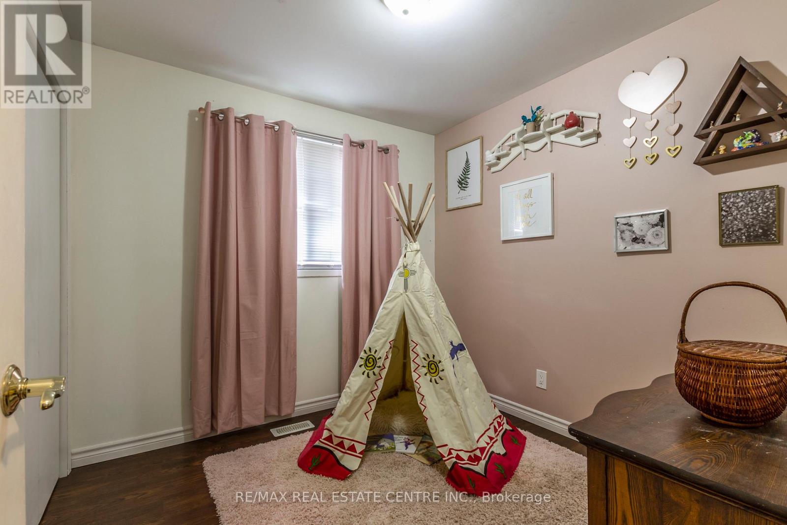 34 Milton Heights Crescent, Milton, Ontario  L9T 2W7 - Photo 14 - W12356971
