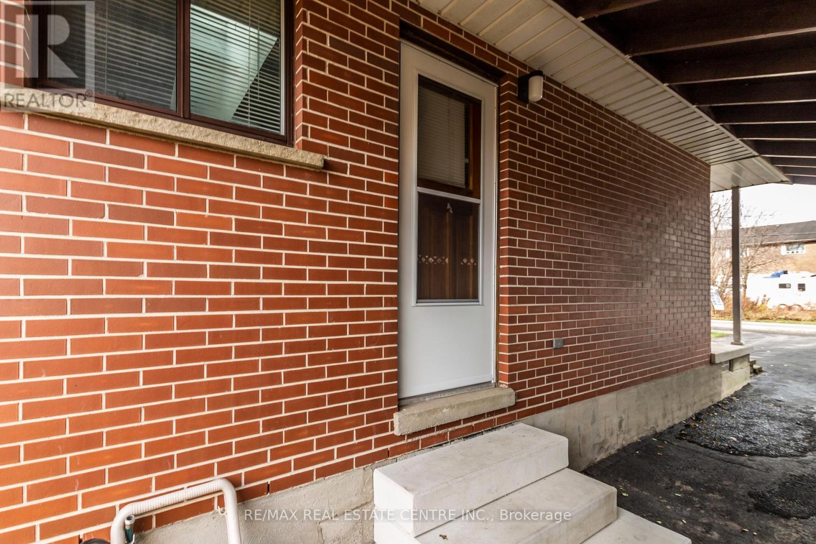 34 Milton Heights Crescent, Milton, Ontario  L9T 2W7 - Photo 28 - W12356971