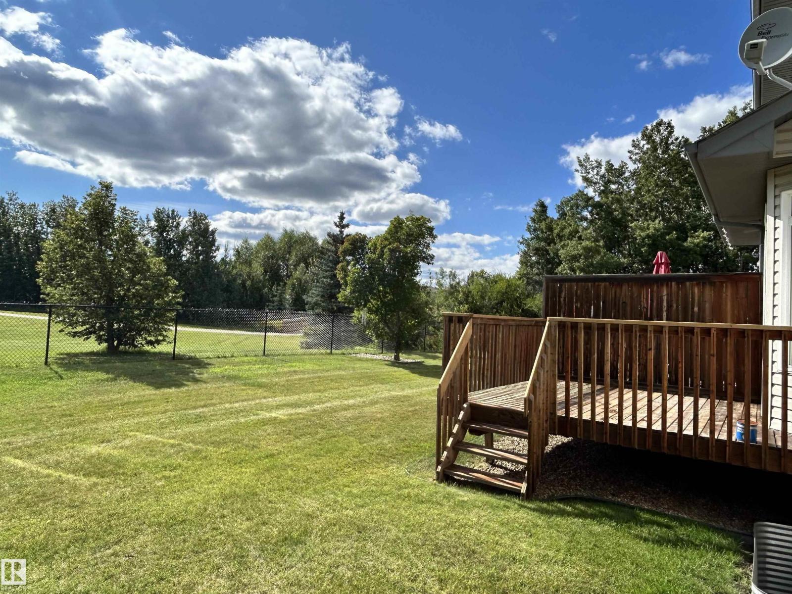 Property at 116 WESTERRA BV image 1