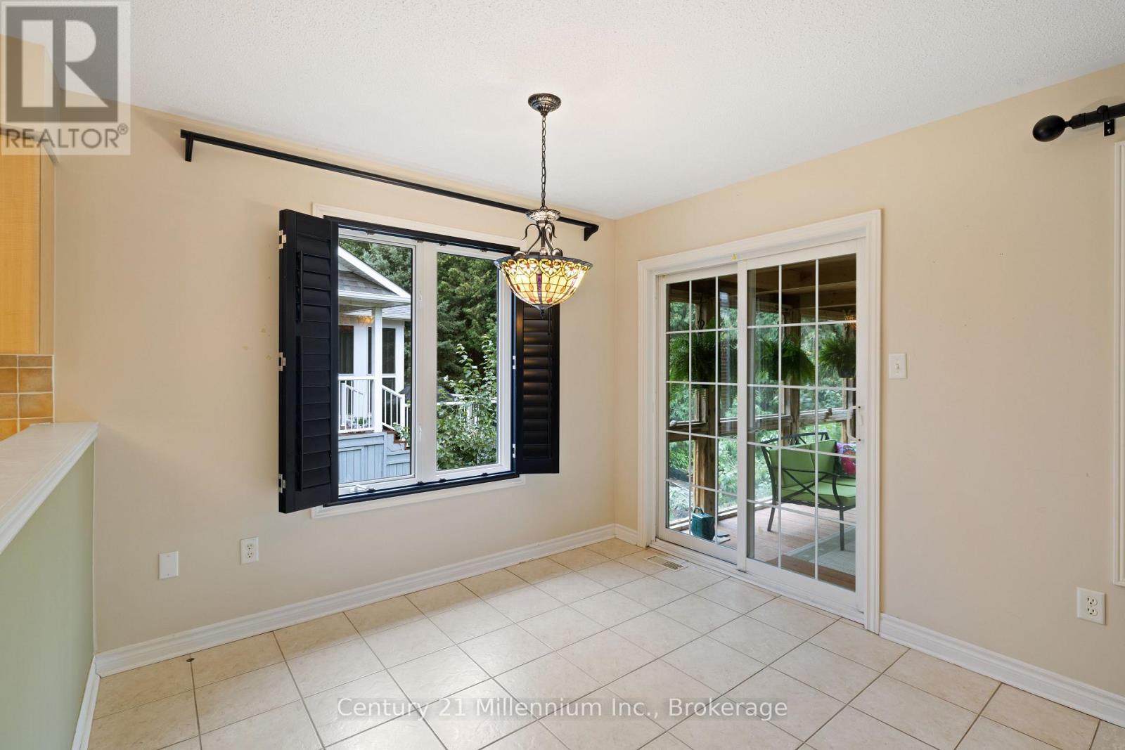 13 Marlwood Avenue, Wasaga Beach, Ontario L9Z 1S9 - Photo 17 - S12357004