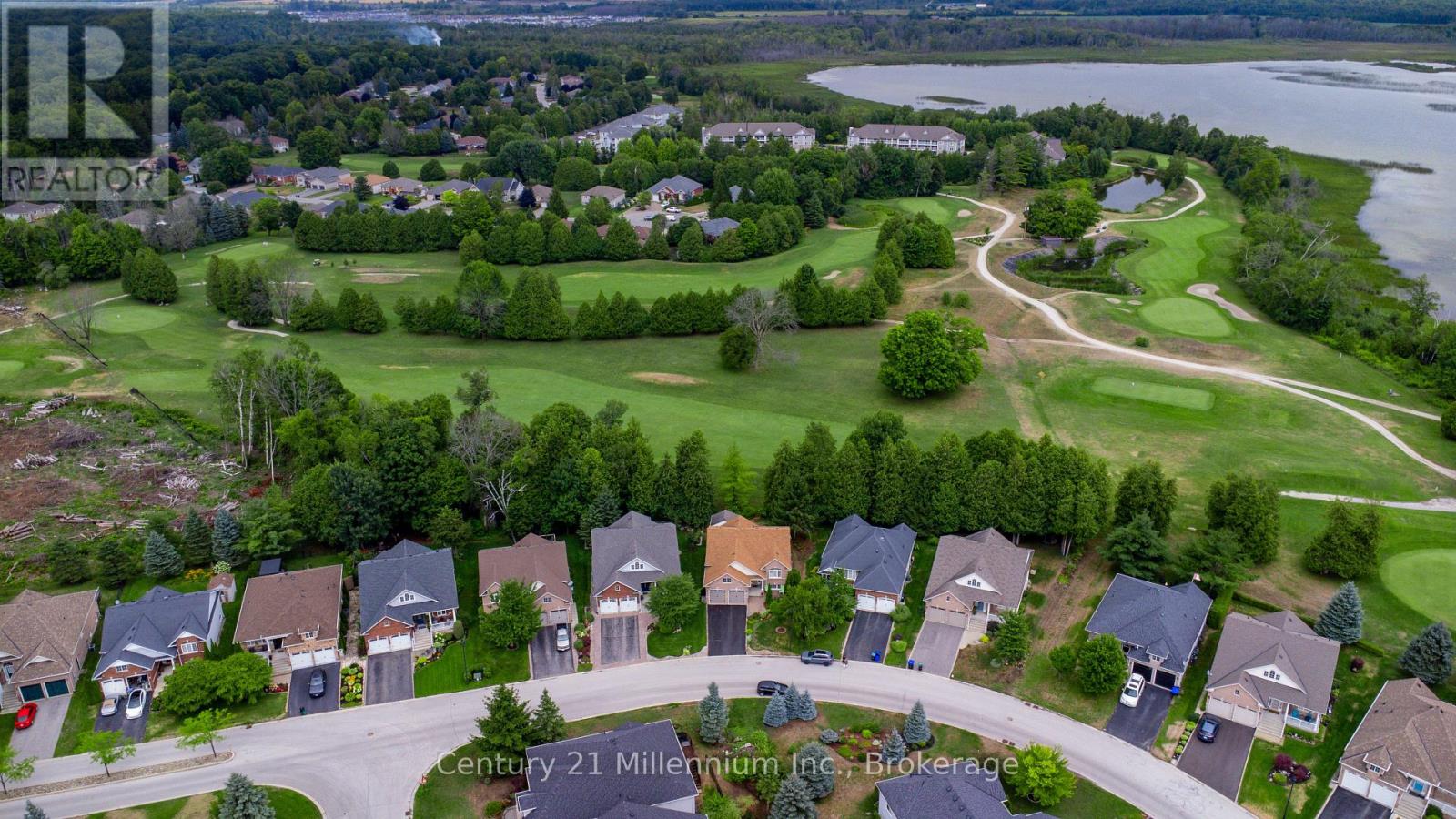 13 Marlwood Avenue, Wasaga Beach, Ontario L9Z 1S9 - Photo 2 - S12357004