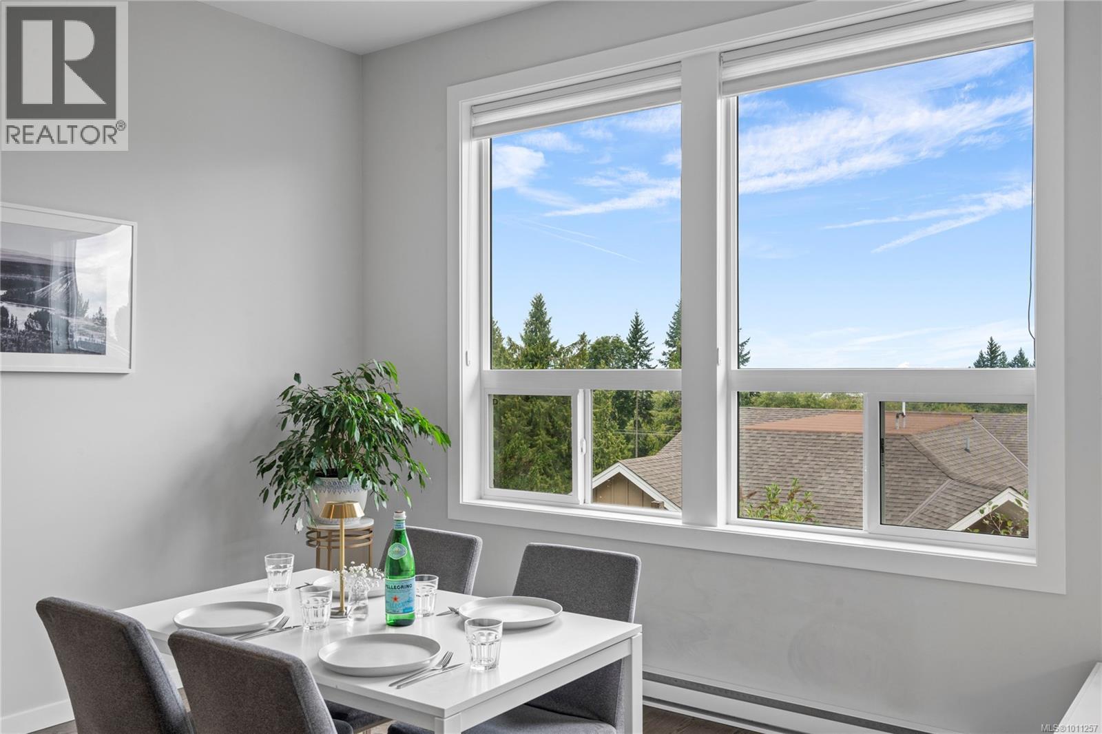 Property at 5147 Dunn Pl image 1