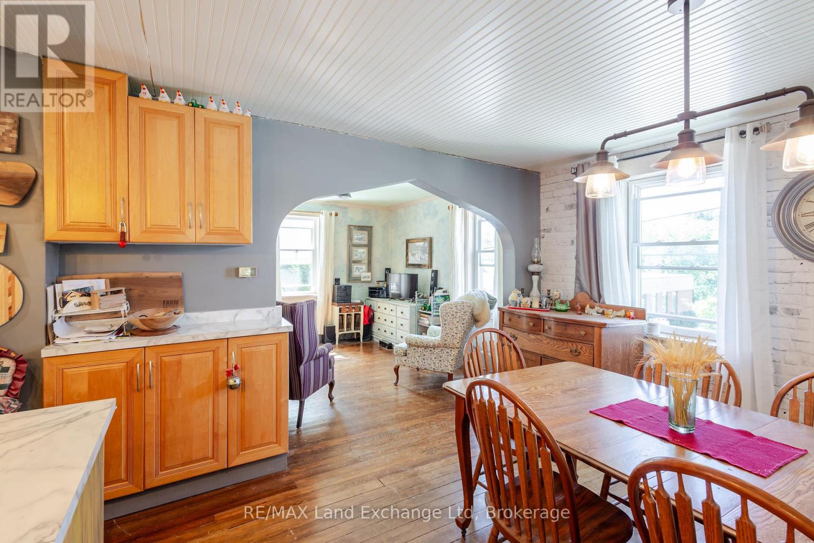 3095 Old Mill Street, Howick, Ontario  N0G 1V0 - Photo 12 - X12357072