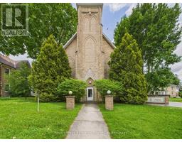 241 Centre Street, North Huron (Wingham), Ca