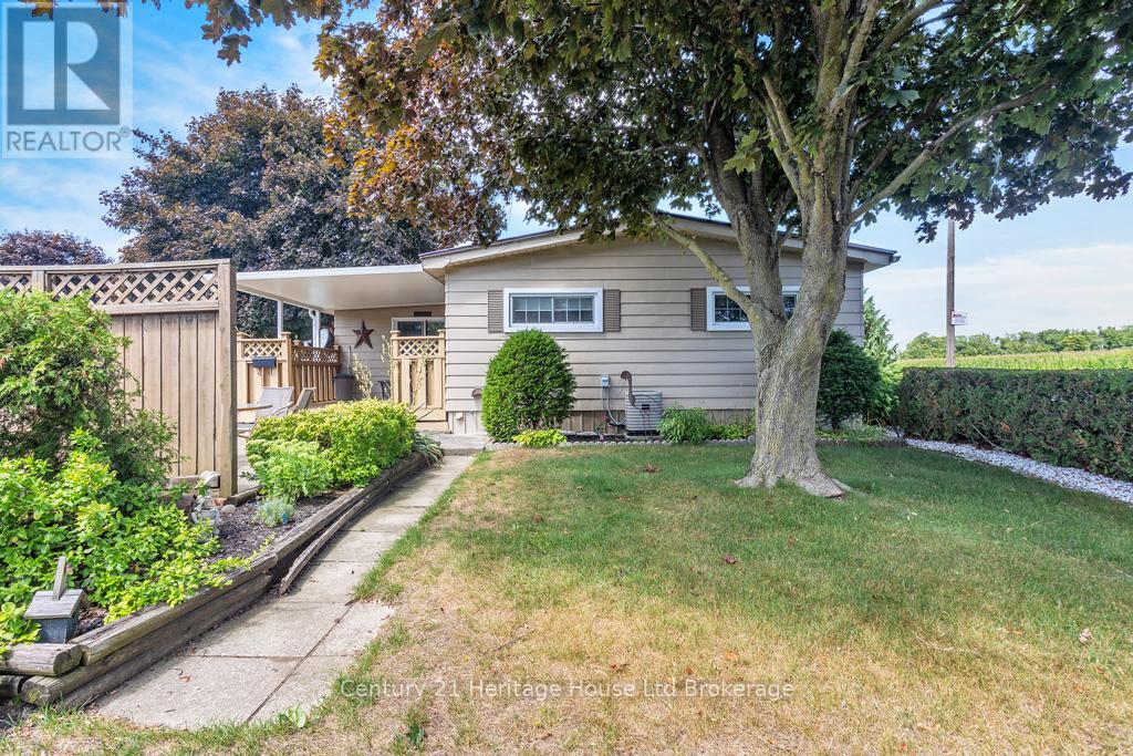 1 Fourth Street, Norfolk, Ontario  N4B 2W6 - Photo 20 - X12357011