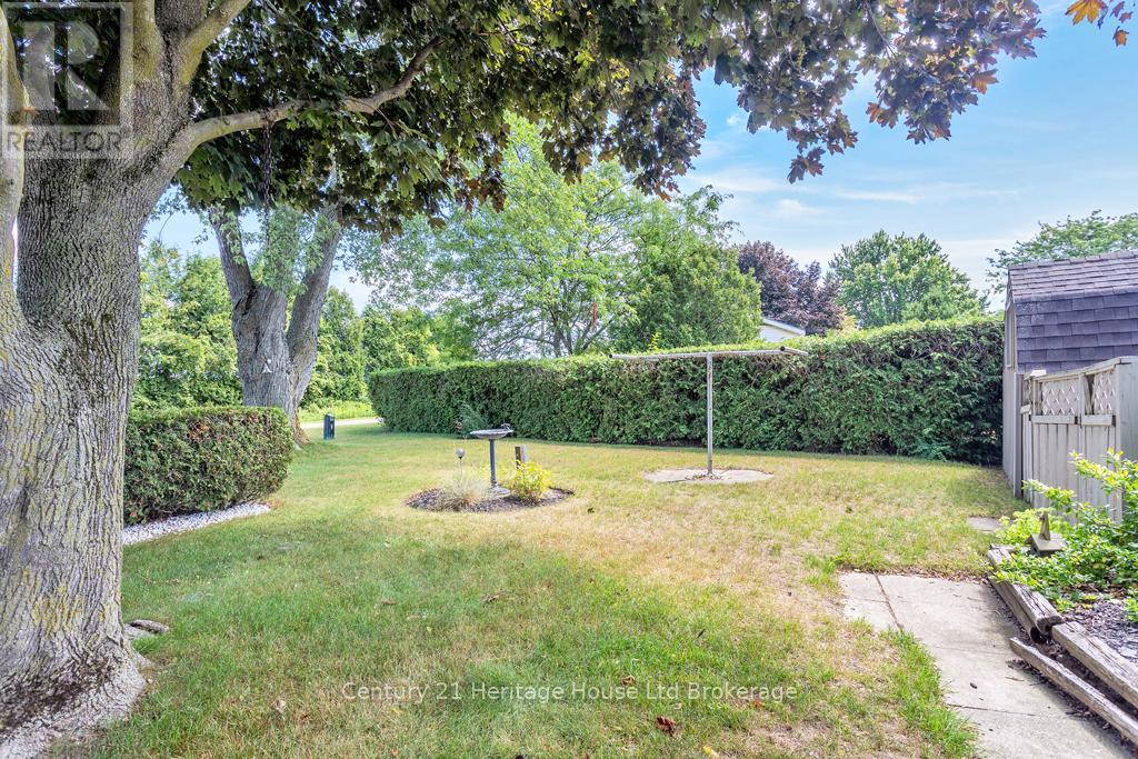 1 Fourth Street, Norfolk, Ontario  N4B 2W6 - Photo 22 - X12357011