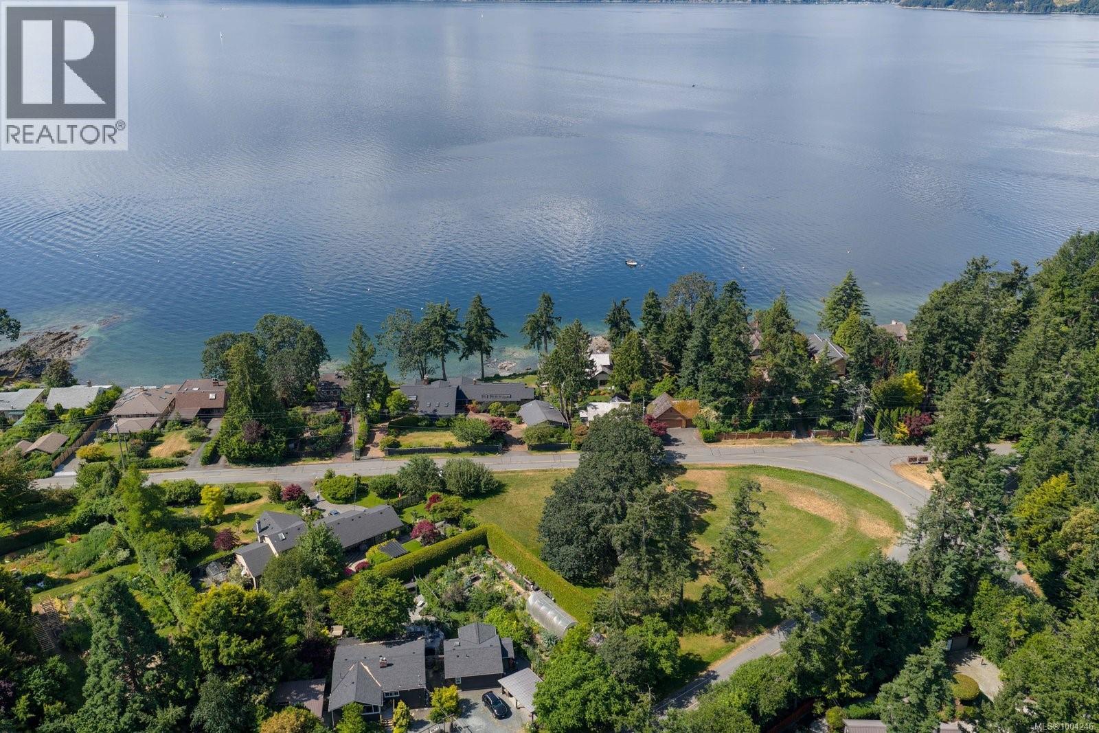 10859 Madrona Dr, North Saanich, British Columbia  V8L 5P1 - Photo 12 - 1004246