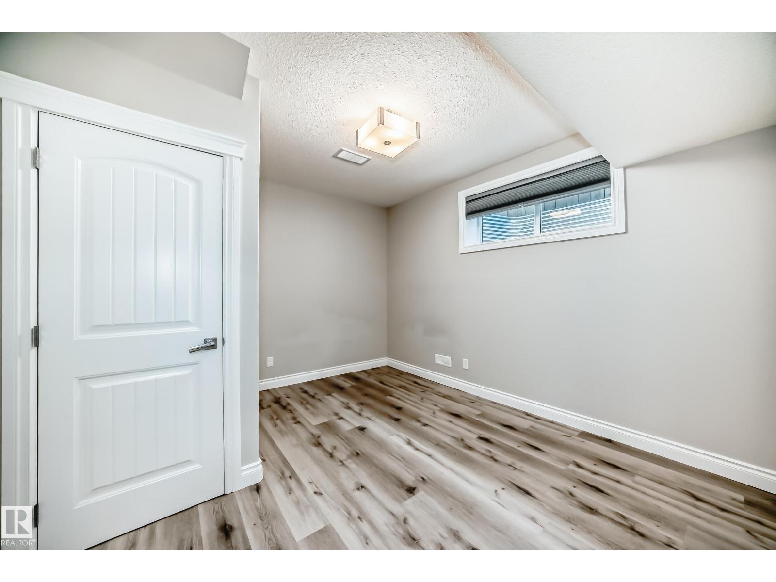 1921 33 St Nw, Edmonton, Alberta  T6T 0L5 - Photo 54 - E4454019