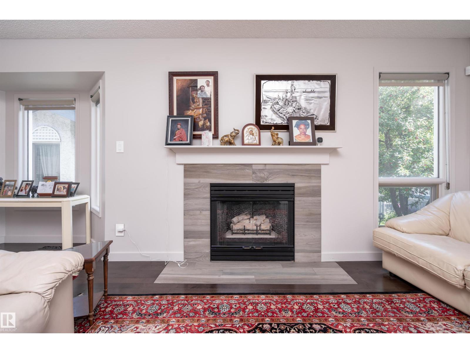 174 Oeming Rd Nw, Edmonton, Alberta  T6R 2G2 - Photo 3 - E4454021