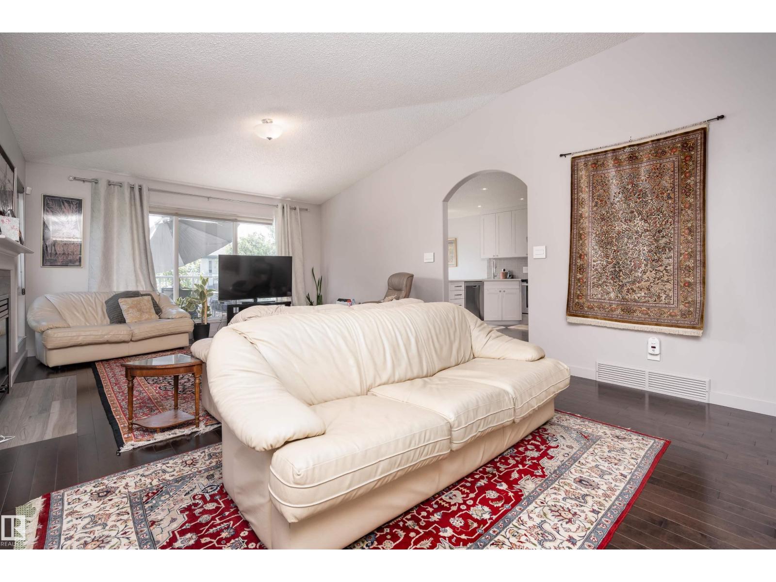 174 Oeming Rd Nw, Edmonton, Alberta  T6R 2G2 - Photo 4 - E4454021