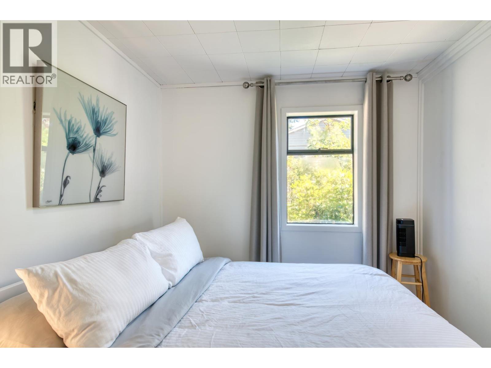 5625 O'brian Road, Halfmoon Bay, British Columbia  V7Z 1E9 - Photo 17 - R3039198