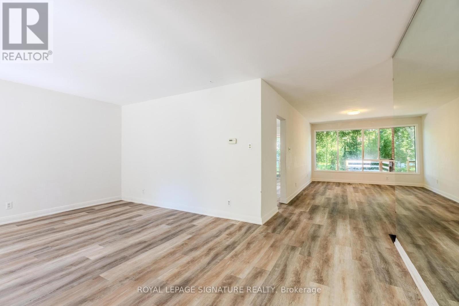 18 Greengate Road, Toronto, Ontario  M3B 1E8 - Photo 6 - C12357102