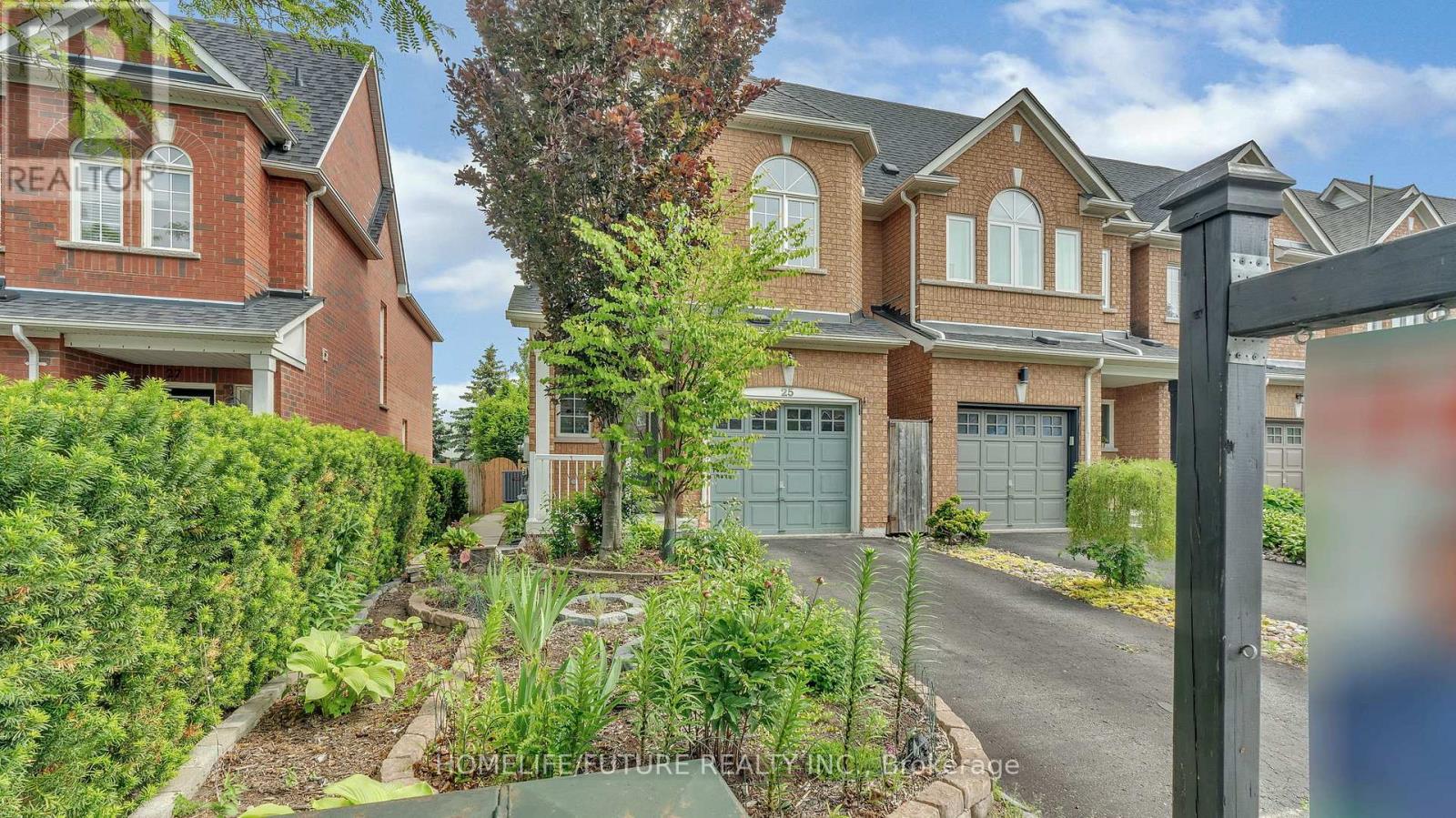 25 Gateway Court, Whitby, Ontario  L1R 3M9 - Photo 2 - E12357014