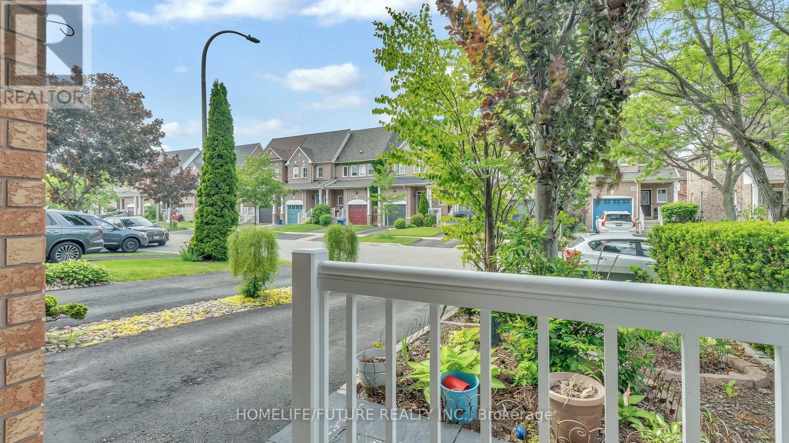 25 Gateway Court, Whitby, Ontario  L1R 3M9 - Photo 5 - E12357014