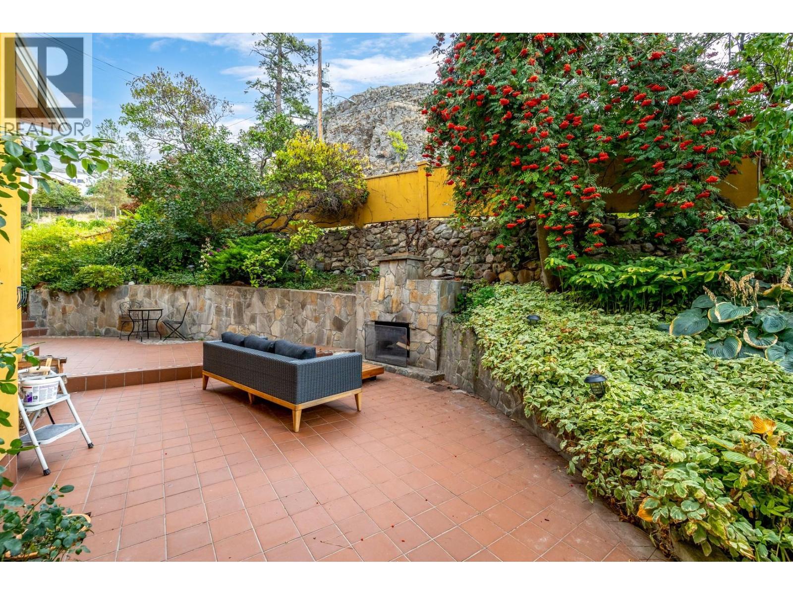 Property at 414 Herbert Heights Road image 5