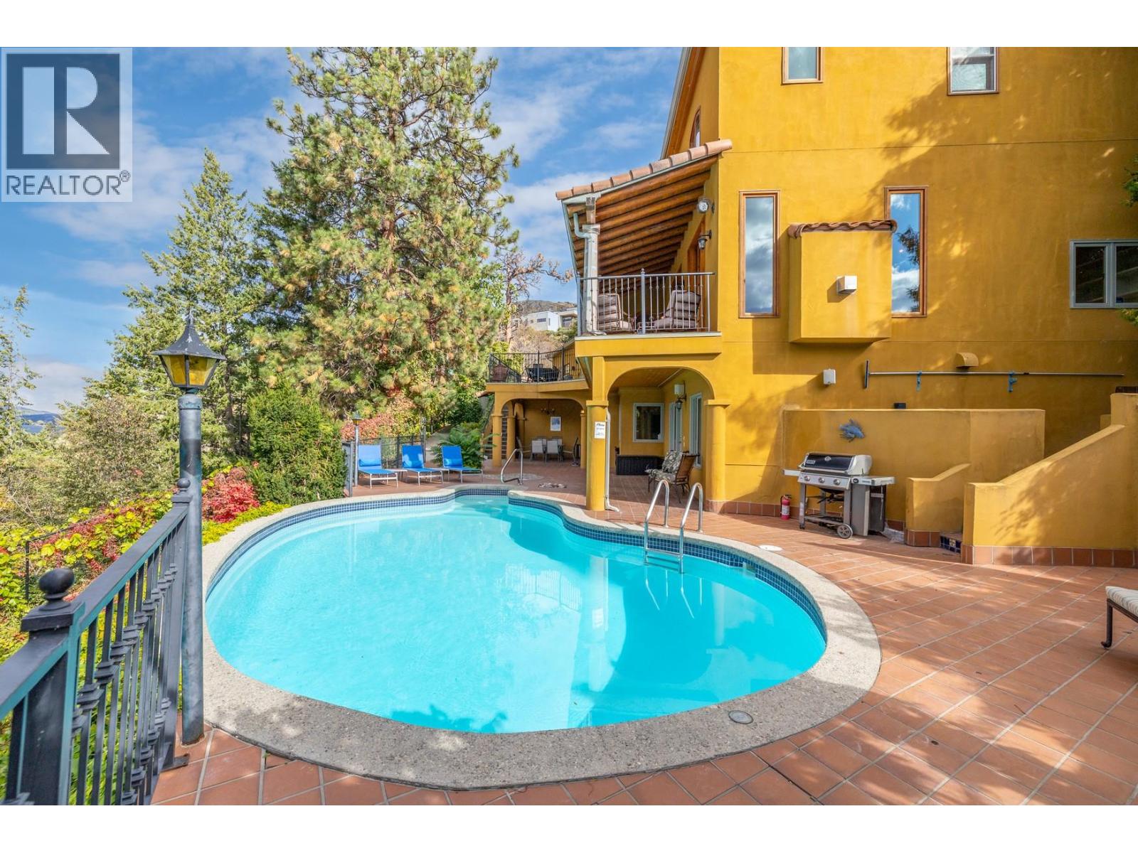 Property at 414 Herbert Heights Road image 1
