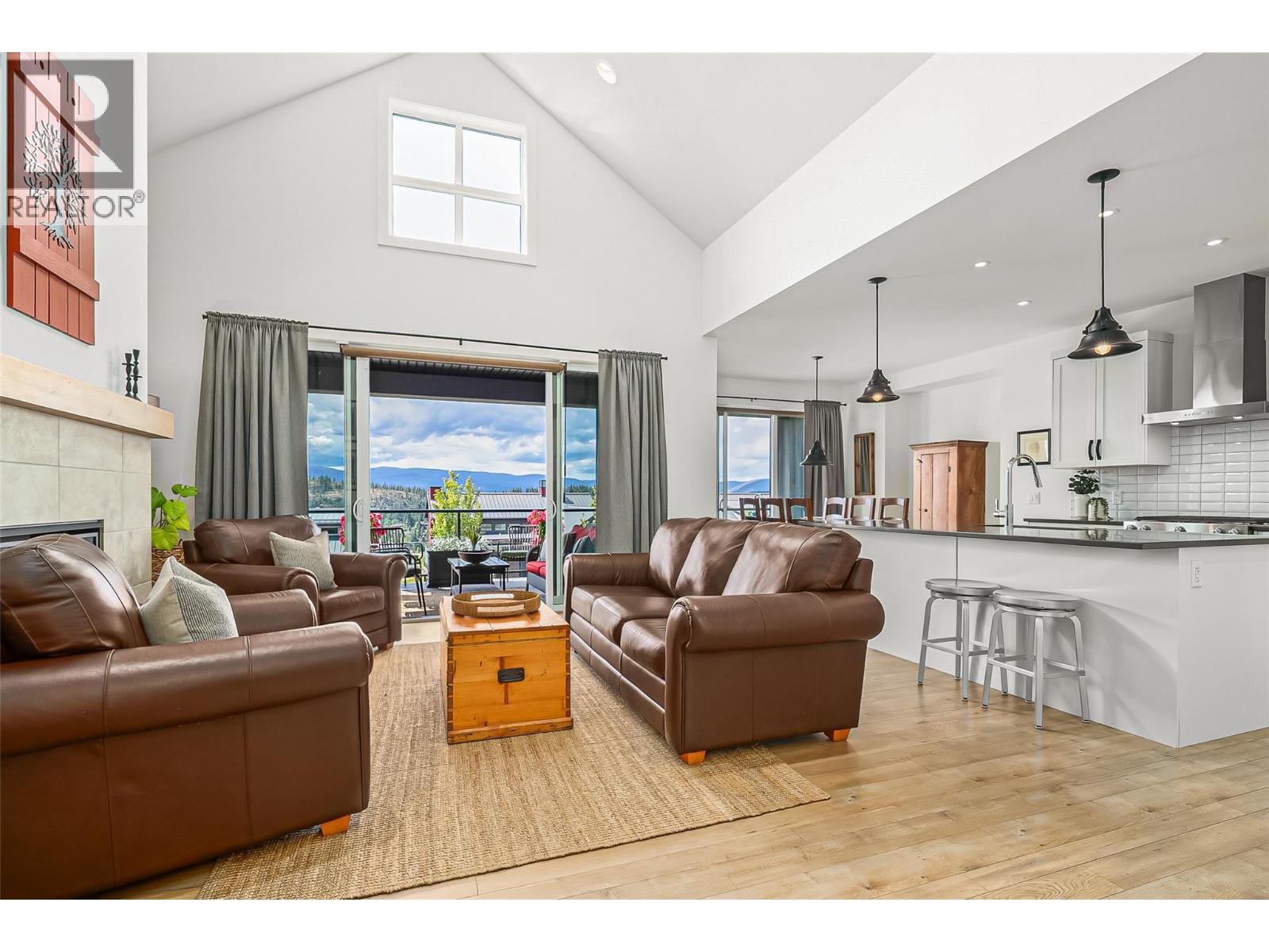 241 Ashcroft Place, Vernon, British Columbia  V1H 2M1 - Photo 6 - 10359667