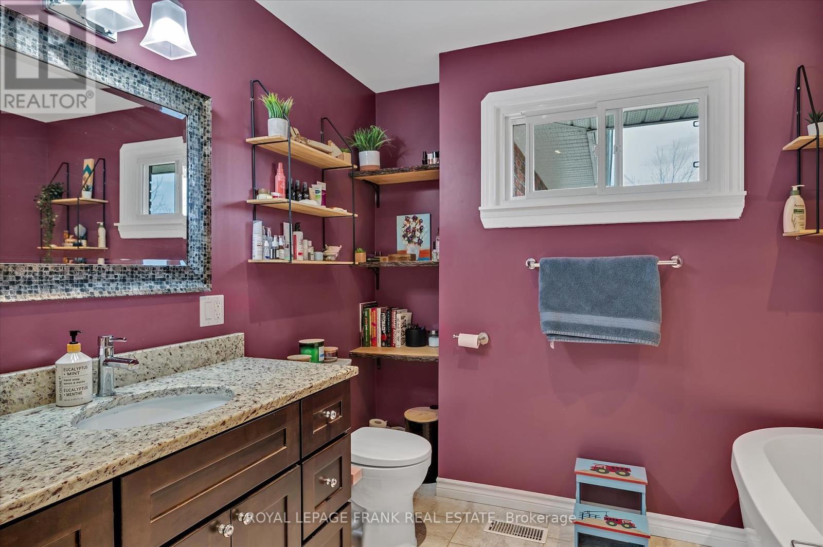 878 Payne Line Road, Douro-Dummer, Ontario  K0L 3A0 - Photo 24 - X12357132