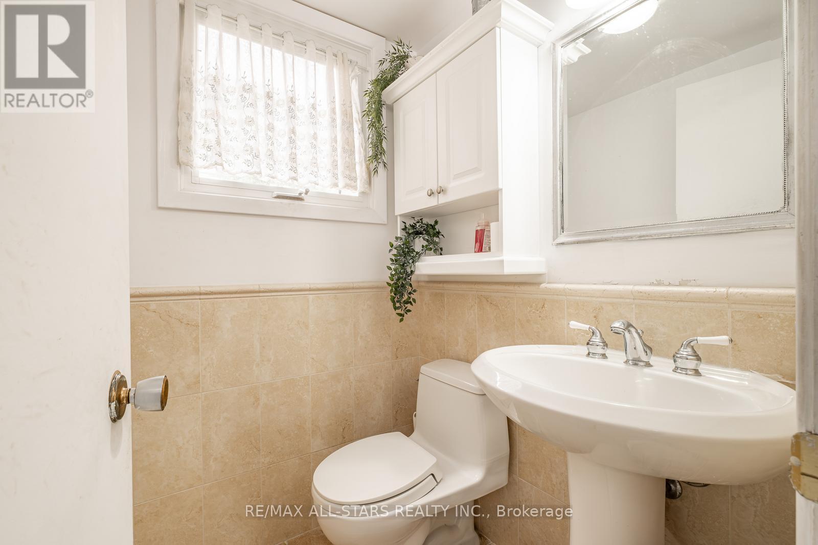 520 Elm Road, Whitchurch-Stouffville (Stouffville), Ontario  L4A 1W8 - Photo 15 - N12356980