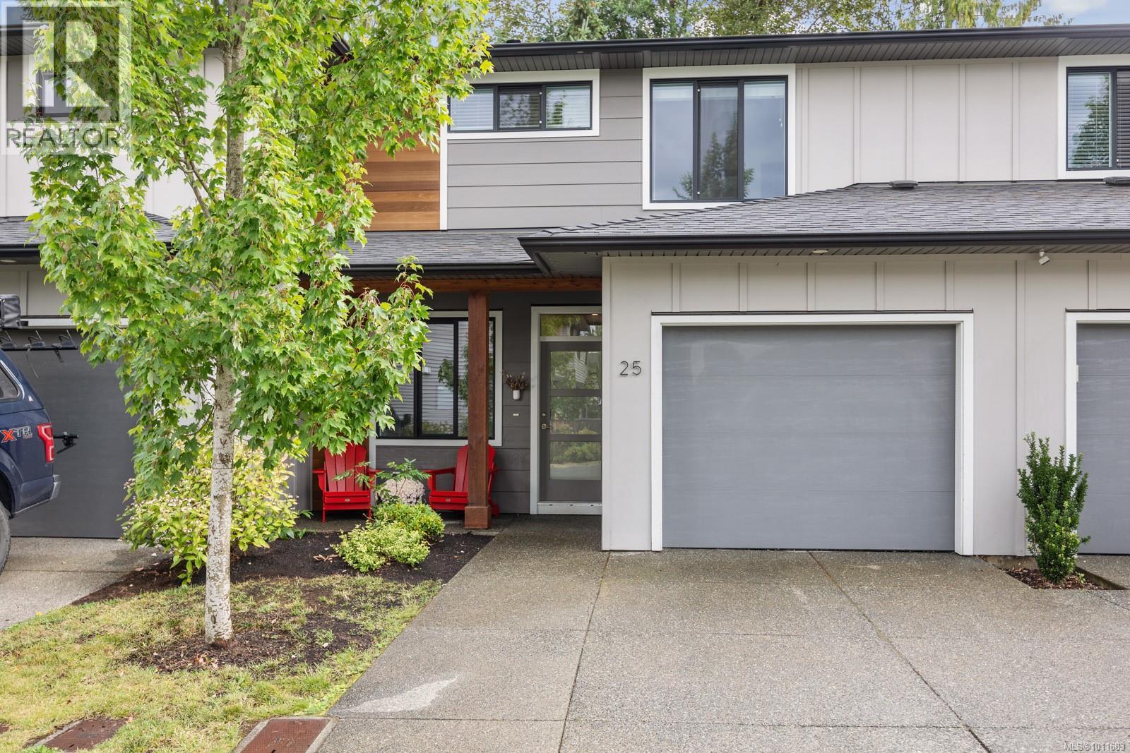 25 2607 Kendal Ave, Cumberland, British Columbia