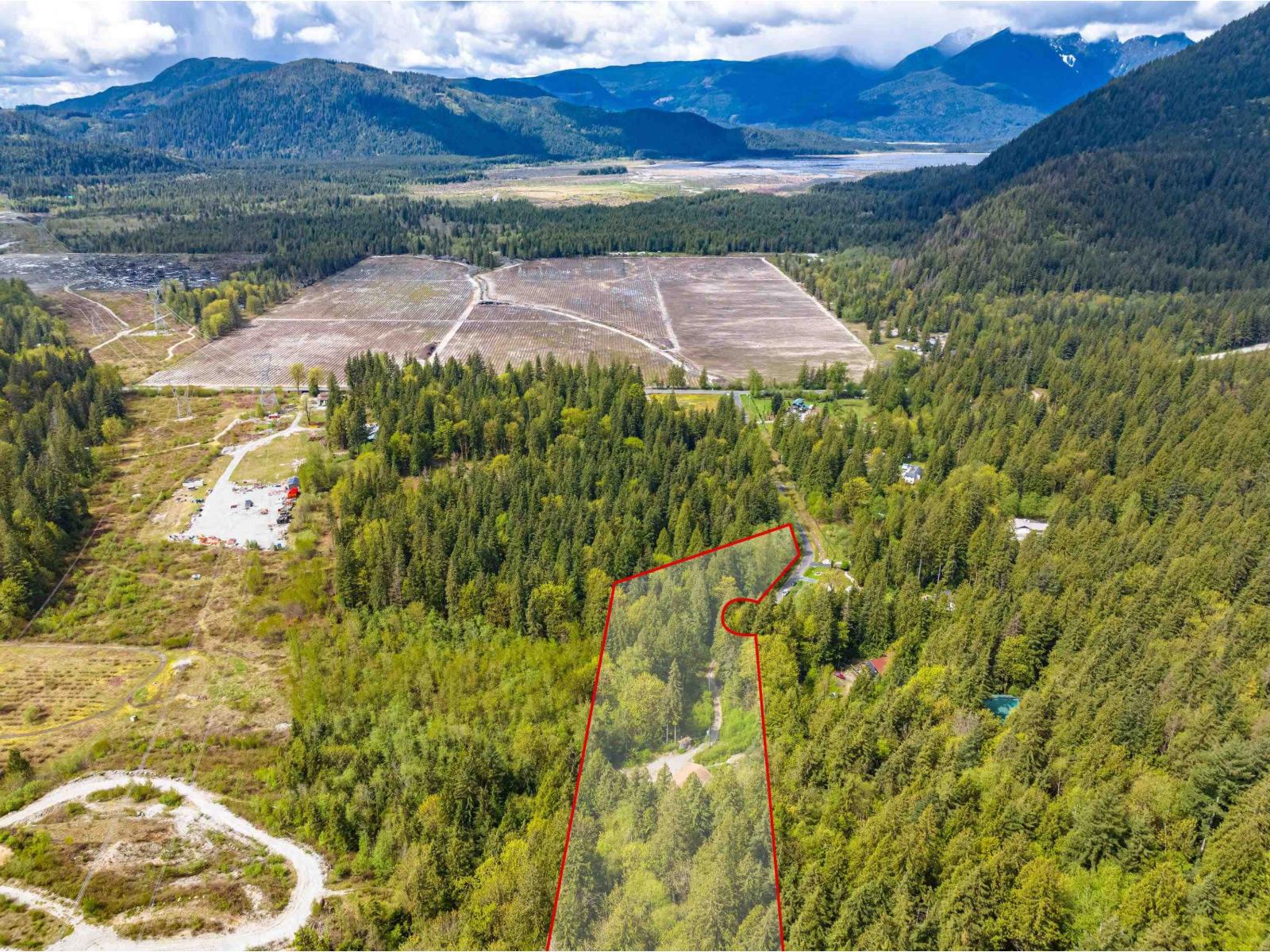 36225 Beyer Road, Mission, British Columbia  V2V 7G7 - Photo 8 - R3039031