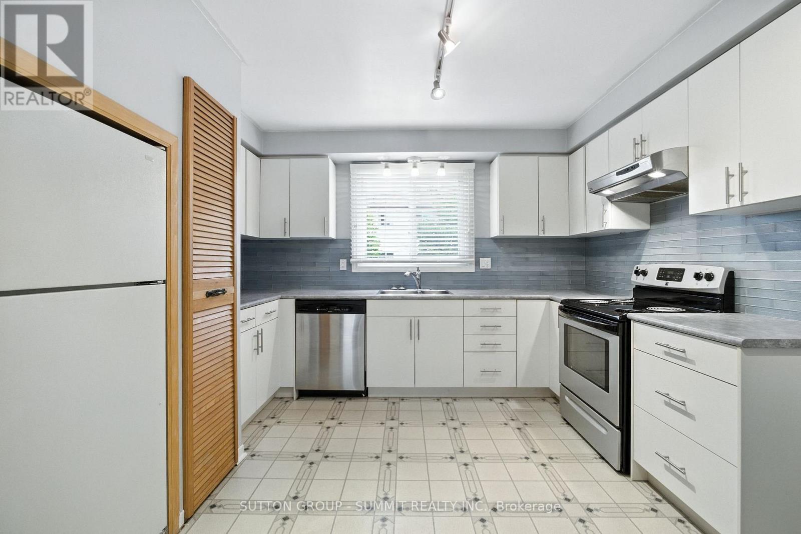 17 - 1450 Sixth Line, Oakville, Ontario  L6H 1X7 - Photo 7 - W12357048