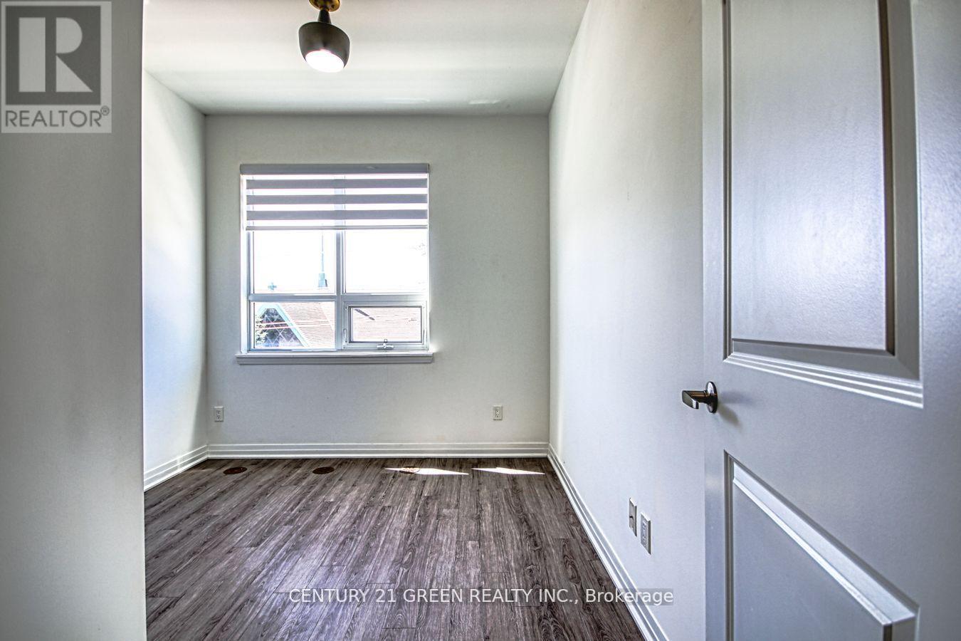 19 - 680 Atwater Avenue, Mississauga, Ontario  L5G 0B6 - Photo 20 - W12357053